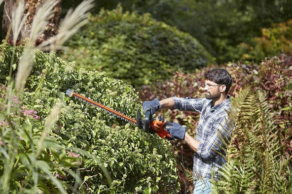 Black&Decker BEHTS451-QS Çit Kesme ve Budama 550W, 60cm - 4