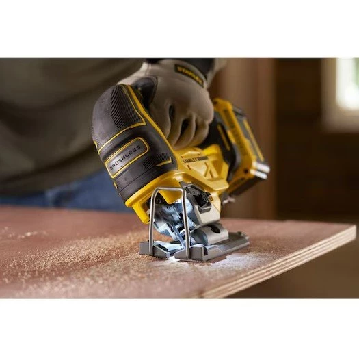 Stanley Akülü Kömürsüz Dekupaj Testere 18v -  4 ah. SFMCS650B - 3