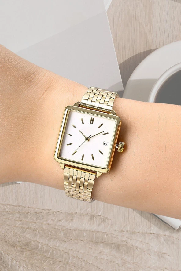 Zamansız Tasarım Kare Gold Metal Kadın Kol Saati ürün görseli
