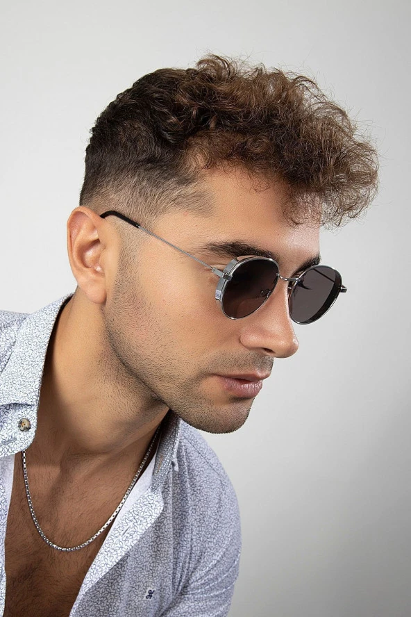 Büyük Kare Çivi Detaylı Pudra Kadın Güneş Gözlüğü - Resim 2