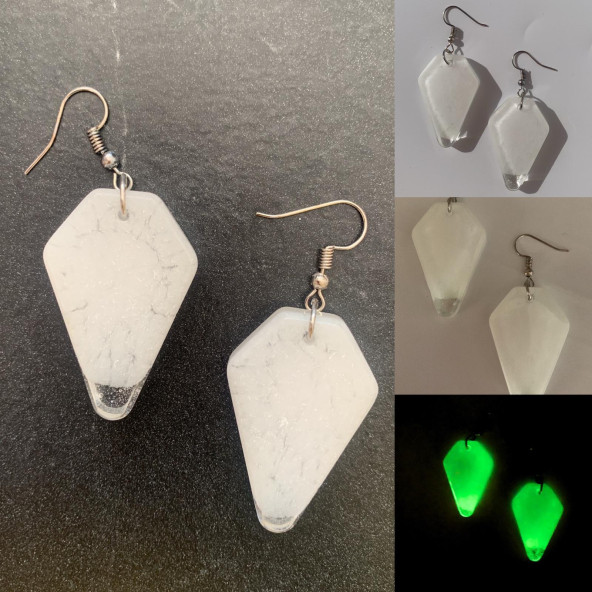 Beşgen Şekilli Beyaz Renkli Ebruli Gece Yeşil Neon Olan Parlak Küpe Epoksi El Yapımı Hediyelik ürün görseli