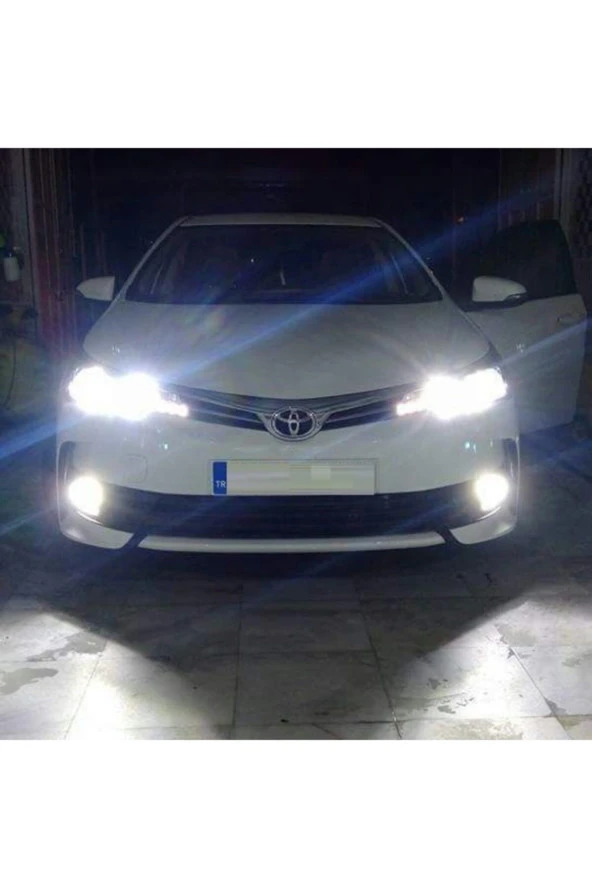 Fardoktoru Toyota Corolla Led Xenon Uzun Far Ampulü Şimşek Etkili Hb3 Zero