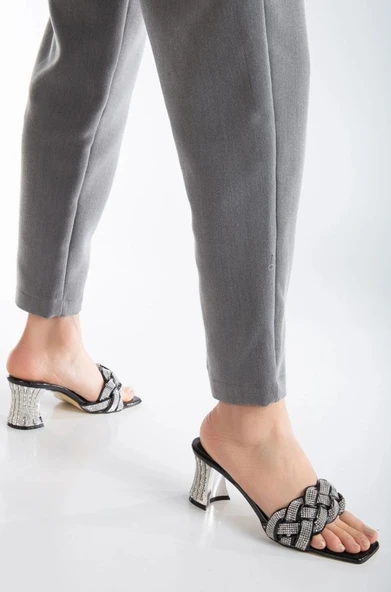 Feles Örgü Taş Detaylı Kadın Topuklu Terlik - Resim 4