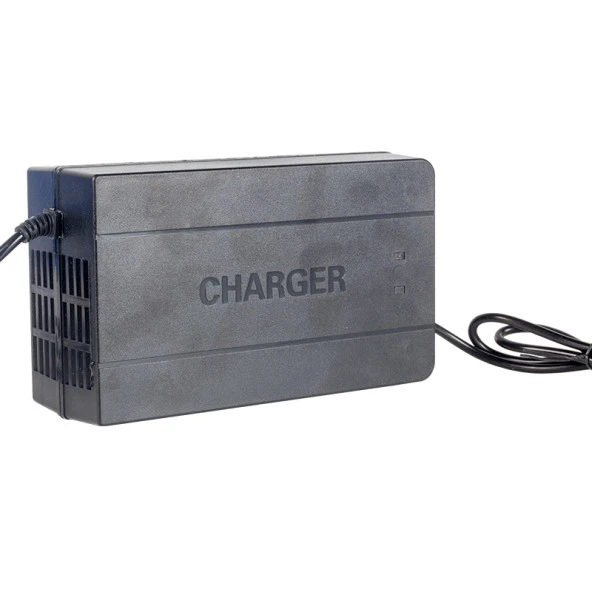 Powermaster PM-31125 72 Volt - 20 Amper C16 Uçlu Elektrikli Bisiklet Şarj Cihazı - 2