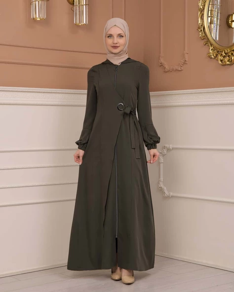 Tesettürlü Kapşonlu Ferace 678 - 9