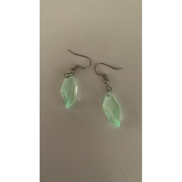 Şeffaf Renk Gece Yeşil Neon Olan Kristal Şekilli Gümüş Aksesuarlı Küpe Epoksi El Yapımı Hediyelik - Resim 6