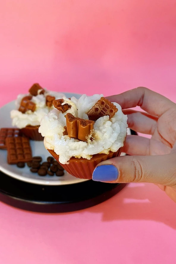 Sanat Sepet İşleri Ikili Cup Cake Çikolata Parçacıklı Kokulu Kahverengi El Yapımı Dekoratif Mum - 3