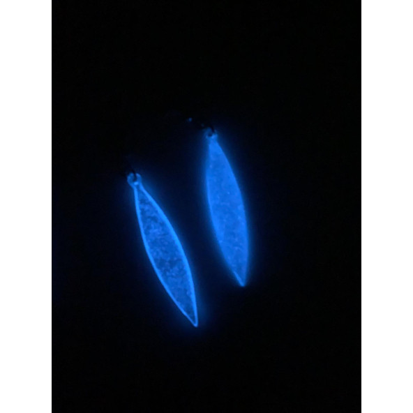 Şeffaf Renk Gece Mavi Neon Olan Gümüş Aksesuar Büyük Simetrik Şekil Sallantılı Epoksi Küpe Hediyelik - Resim 6