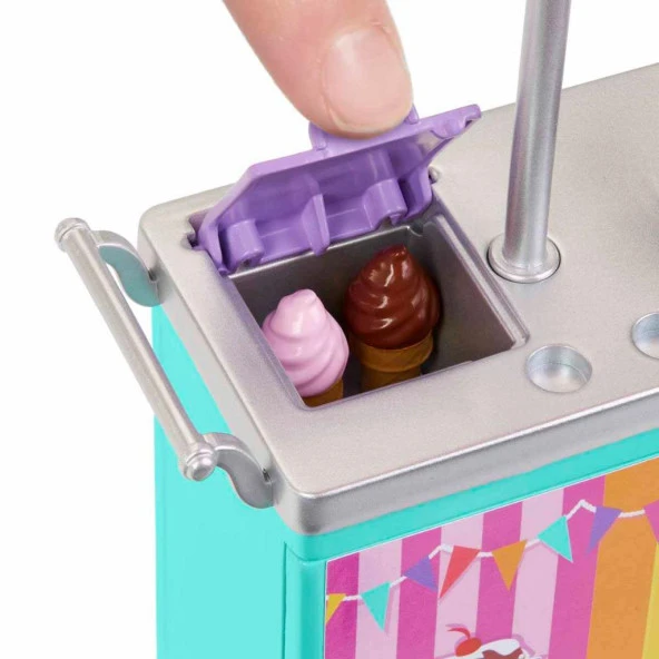 Barbie Brooklyn ve Malibu Bebekleri Oyun Seti HNK99 - 9