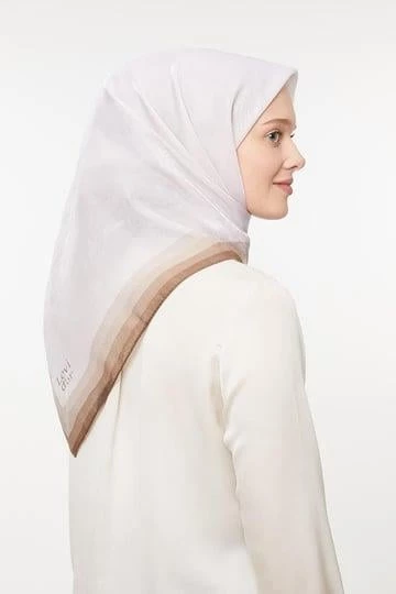 Levi'dor Kehribar Eşarp Kemik LTR0209