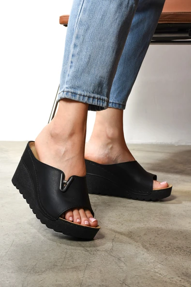 Albishoes Kadın Yüksek Dolgu Topuk 8,5 Cm Günlük Hafif Yumuşak Rahat Taban Anatomik Kadın Terlik