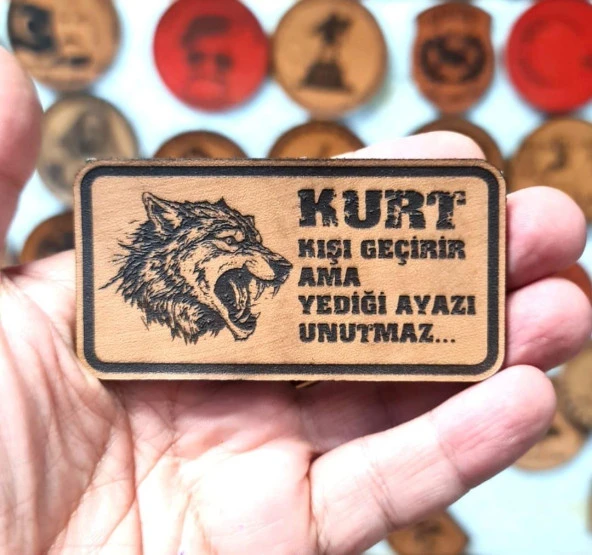 Kurt Kışı Geçirir Ama Yediği Ayazı Unutmaz -Dikdörtgen  Deri Peç - Arma - 2 Wolf Leather Patch - Resim 2