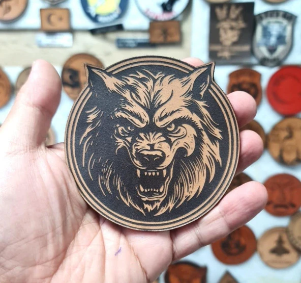 Vahşi Kurt -Yuvarlak  Deri Peç - Arma - Wolf Leather Patch - Resim 2