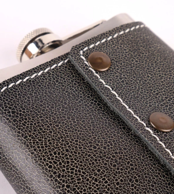 Perlotus El Dikişi Hakiki Gri Derili 8 Oz 240 cc Hunili Çelik Viski İçki Matarası - 3