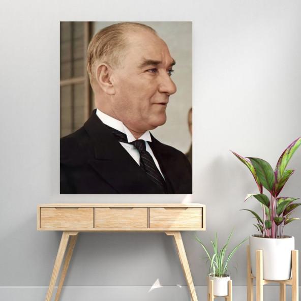 Ulu Önder Mustafa Kemal Atatürk Renkli Portre Duvar Sticker 50 x 70 cm