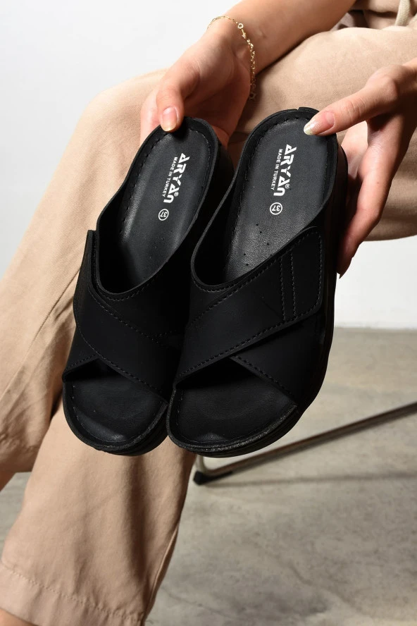 Albishoes Hafif Topuklu 4,5 Cm Cırt Cırtlı Rahat Kullanım Yumuşak Taban Anatomik Günlük Kadın Terlik - 4