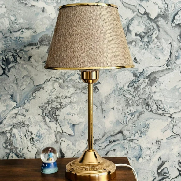 Royal Gold Metal Ayaklı Abajur Kumbeji Altın Şeritli Kumaş Başlık Yatak Odası Abajur Salon Masa Lambası - 2