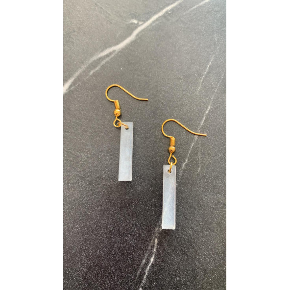 Şeffaf Renkli Beyaz Sedefli Parlak Gold Aksesuarlı Çubuk Şekilli Sallantılı Epoksi Küpe Hediyelik - Resim 2