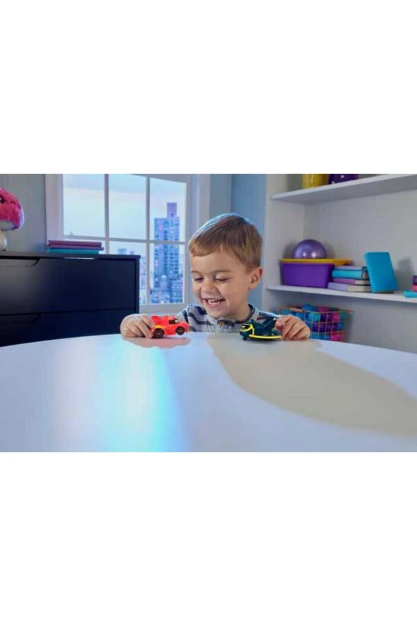 Fisher Price Batwheels™ Işıklı Yarışçılar Oyuncak Arabaları HML26 - 4