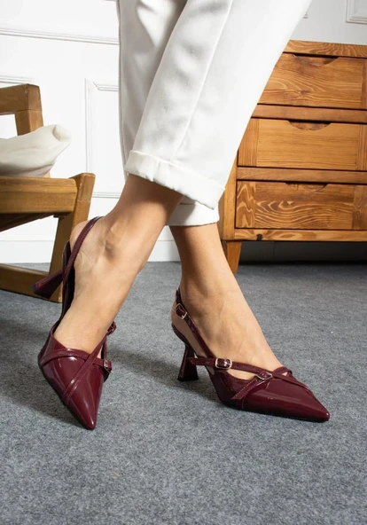 Feles Toka Detaylı 6 cm Topuklu Arkası Açık Kadın Klasik Ayakkabı - Resim 8