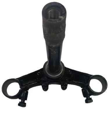 BAJAJ PULSAR RS200 DİREKSİYON ALT KELEPÇE MİLİ ORJİNAL ürün görseli 1