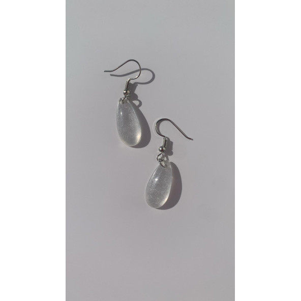 Şeffaf Renkli Sedefli Parlak Gümüş Aksesuarlı Damla Şekilli Sallantılı Epoksi Küpe Hediyelik - Resim 4