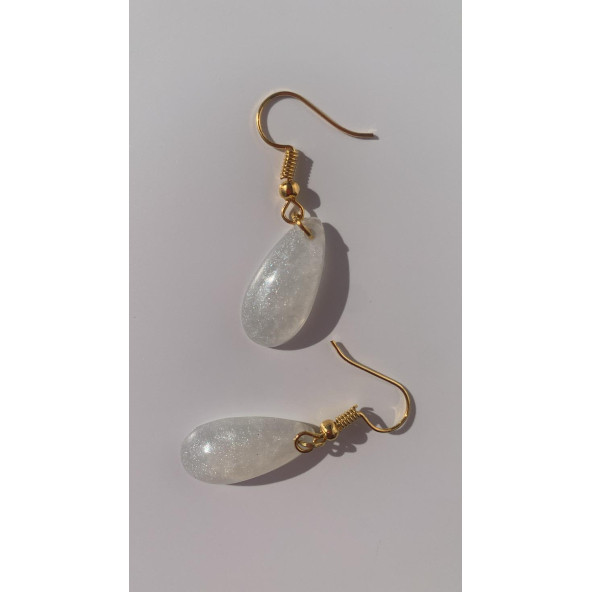 Şeffaf Beyaz Renkli Sedefli Parlak Gold Aksesuarlı Damla Şekilli Sallantılı Epoksi Küpe Hediyelik - Resim 4