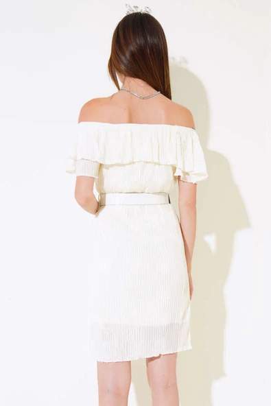 Kayık Yaka Piliseli Elbise Krem - Resim 3