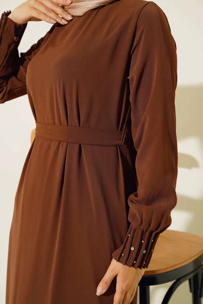 Etek Ucu Dantelli Elbise Kahve - Resim 4