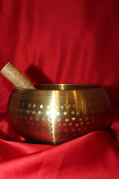 Pirinç Meditasyon Çanı Yoga Çanı Tibet Çanağı Singing Bowl 17 Cm 7 Element Minderli - Resim 5