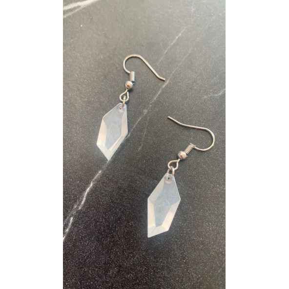 Şeffaf Beyaz Renkli Parlak Gümüş Aksesuarlı Kristal Şekil Sallantılı Epoksi Küpe Hediyelik - Resim 7