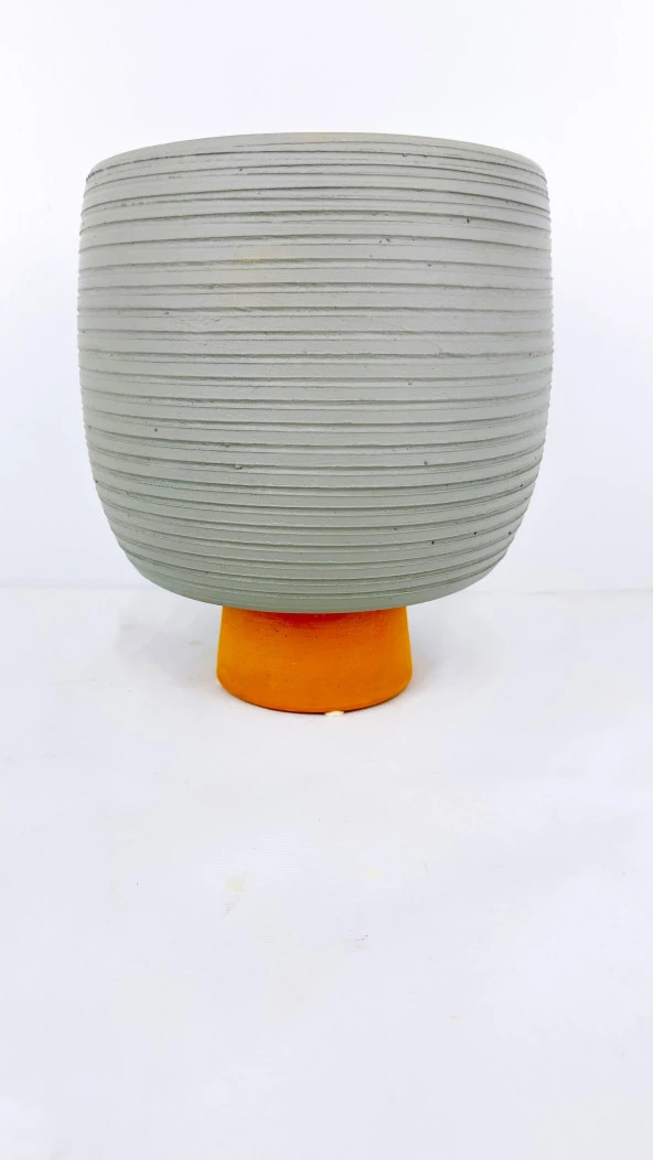 Bitki Tasarımı Antik Kendinden Ayaklı Toprak Saksı Saksılık Gri 19 cm - Resim 2