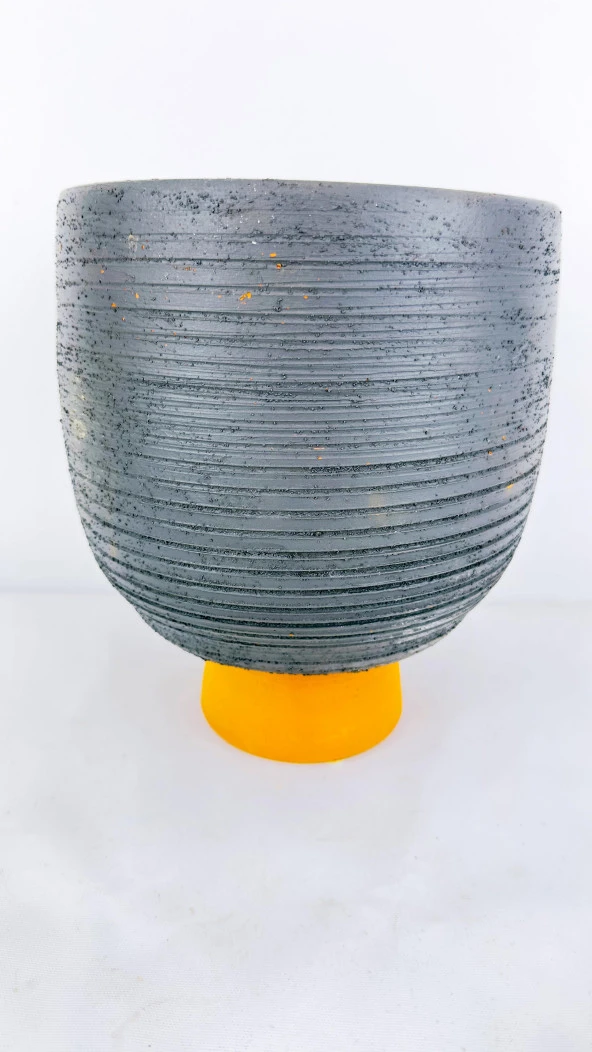 Bitki Tasarımı Antrasit Gri Antik Kendinden Ayaklı Toprak Saksı Saksılık 19 cm - Resim 4