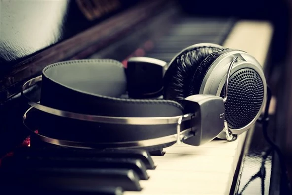 Headphones - Kanvas Tablo