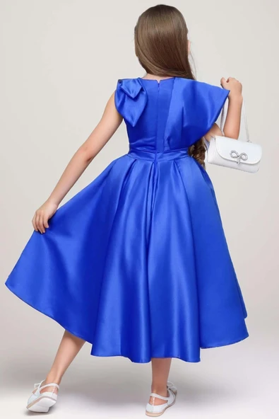 Kız Çocuk Omuzu Fiyonk Broş Detaylı Beli Taş Yonca İşlemeli Saks Mavi Elbise - Resim 2