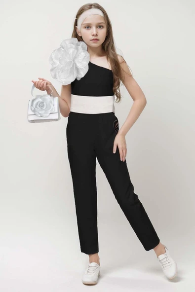 Kız Çocuk Tek Omuz Gül Detaylı Beli Kemerli Siyah Tulum ürün görseli