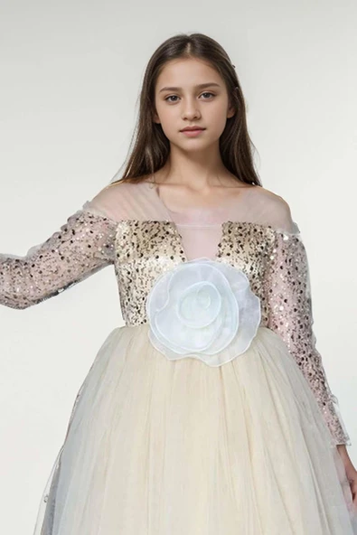 Kız Çocuk Üzeri Pulpayet İşlemeli Kolları Şeffaf Tüllü Toka Detaylı Bej Abiye - Resim 2