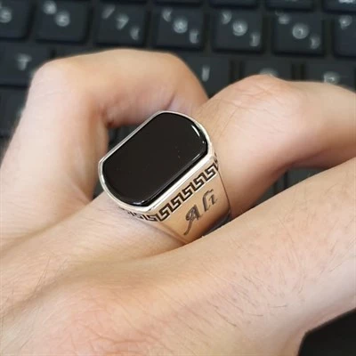 Gümüş Grek Desenli Harfli Oniks Taşlı Erkek Yüzük - 4