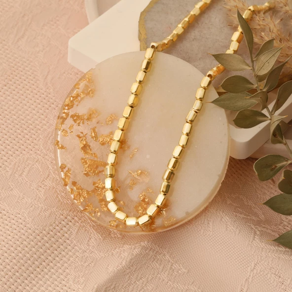 14 Ayar Mikron Altın Kaplama Küp Boncuk Zincir Kolye – Modern ve Şık Tasarım - CN00168 - Resim 4