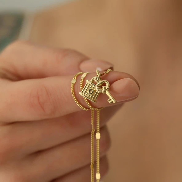 925 Ayar Gümüş Anahtarlı Kilit Kolye - CN00138 - Resim 5