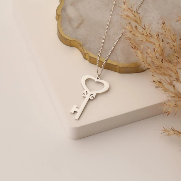 925 Ayar Gümüş Kalp Plaka Kesim Anahtar Kolye - CN00145 - Resim 2