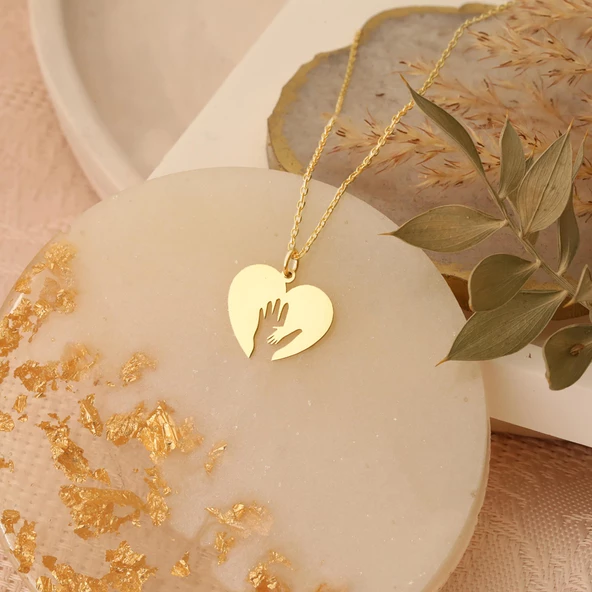 14 Ayar Mikron Altın Kaplama Anne ve Çocuk El Figürlü Kalp Kolye – Anlamlı Hediye Tasarım - CN00216 - Resim 5