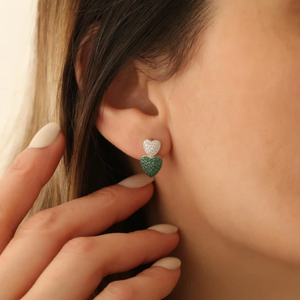 925 Ayar Gümüş Yeşil & Beyaz Taşlı Kalpli Çivi Küpe - ES00123 - Resim 3