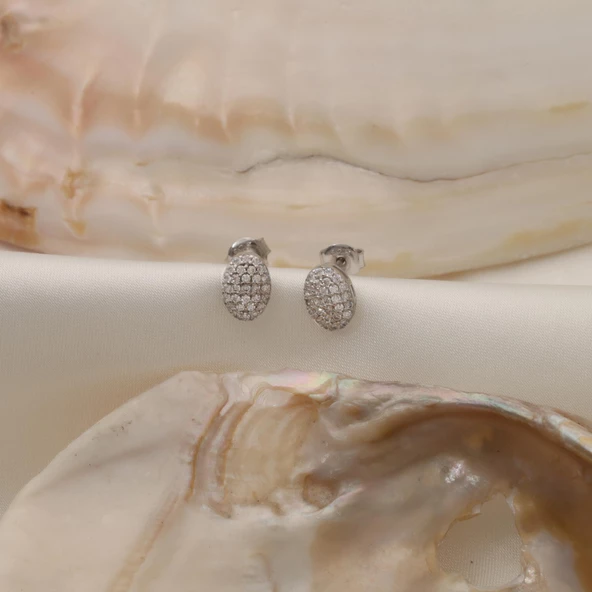 925 Ayar Gümüş Işıltılı Beyaz Taşlı Oval Küpe - ES00133 - Resim 4