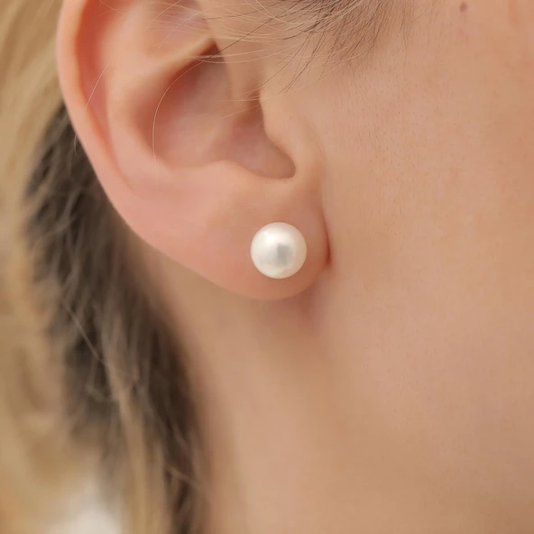 925 Ayar Gümüş Beyaz Tatlısu İncisi Çivi Küpe-9mm ürün görseli 1