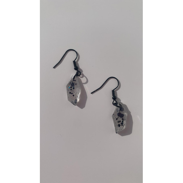 Şeffaf Renkli Siyah Simli Pullu Glitterli Aksesuarlı Kristal Şekil Sallantılı Epoksi Küpe Hediyelik - Resim 8