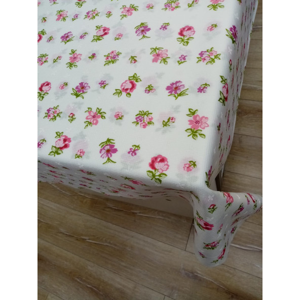 Hayat Home 120x140 Kırmızı Çiçek Desenli Polyester Dertsiz Masa Örtüsü