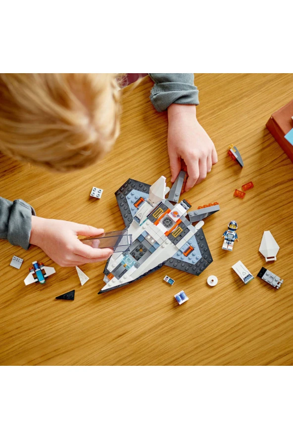 LEGO City Yıldızlararası Uzay Gemisi 60430  - 6 Yaş ve Üzeri İçin Yapım Seti (240 Parça) - 2