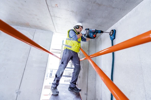 Bosch Professional GBH 18V-45 C (Solo) Akülü Kırıcı Delici 0611913120 - Resim 4