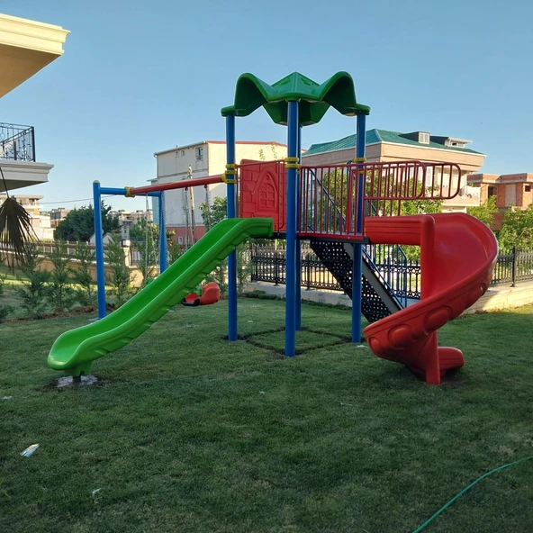 Çocuk Oyun Parkı Bir Kuleli, İki Kaydıraklı 5.5x4.5m - 9